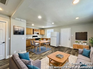 Building Photo - 116 Dolores Ave