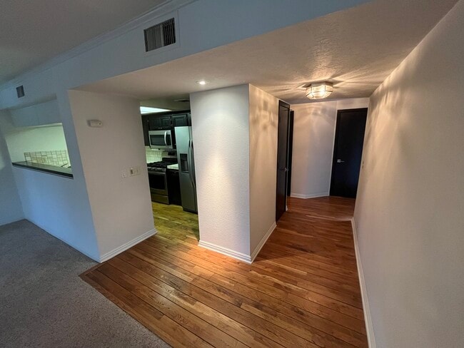 Building Photo - 4007 Canario St