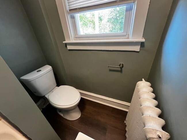 Foto del edificio - 222 Lewis Ave