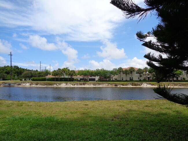 Foto del edificio - 3109 SW 20th Terrace