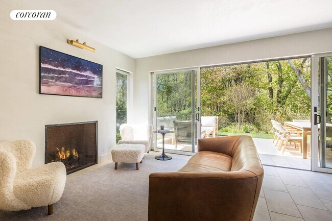 Foto del edificio - 23 Maple Ln