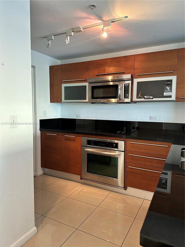 Building Photo - 244 Biscayne Blvd