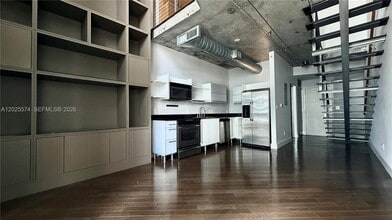 Building Photo - 690 SW 1st Ct
