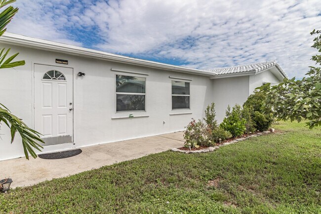 Foto del edificio - 906 SW 6th Ave