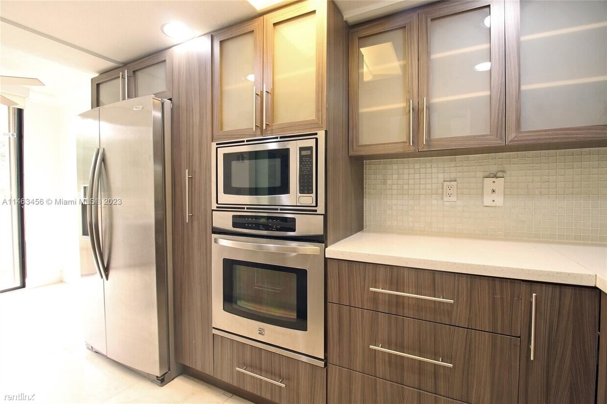 Foto principal - 2 br, 2.5 bath House - 2941 SW 87th Ave Ap...