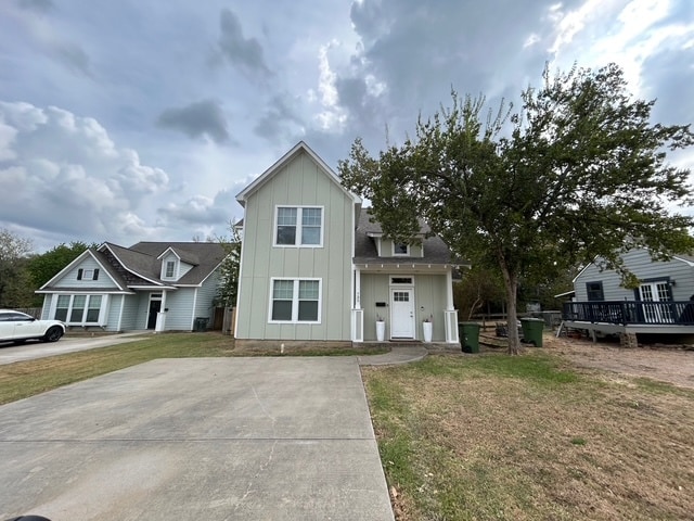 Photo - 735 Meadow Ln (Bryan, TX)