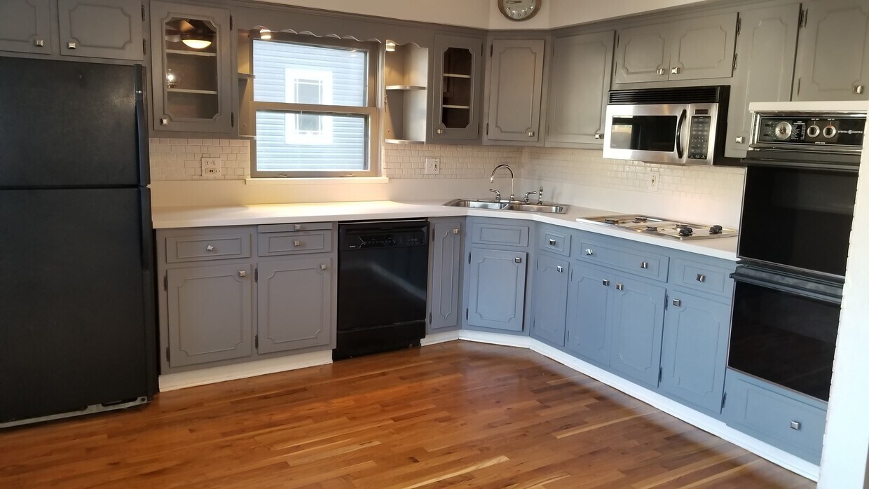Foto principal - 1318 Grove Ave