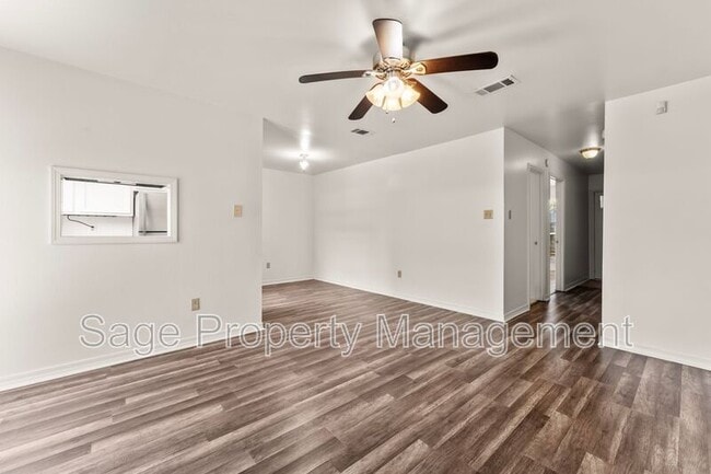 Building Photo - 6212 Stumberg Ln