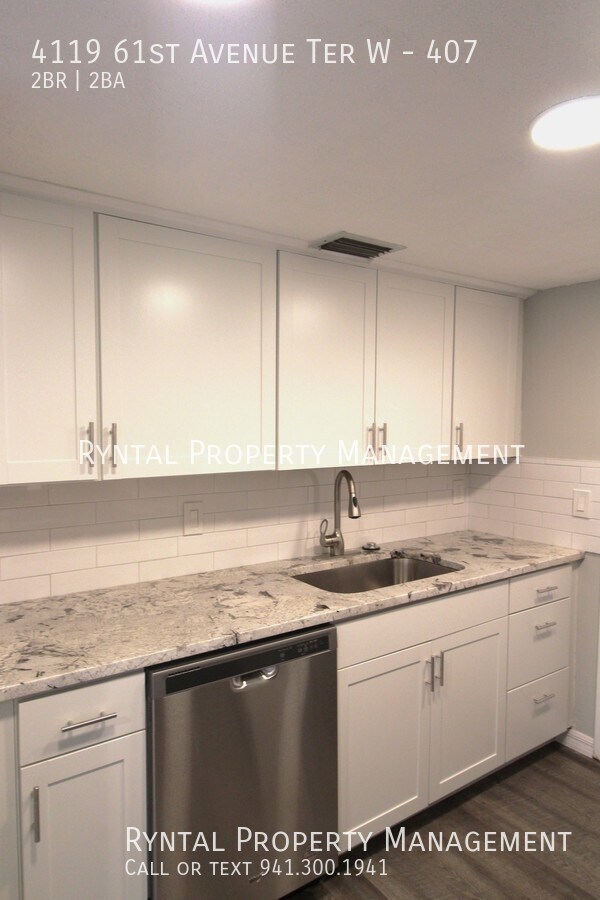 Foto del edificio - 4119 61st Avenue Ter W