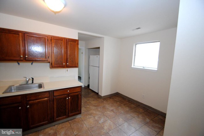 Foto del edificio - 13-17 E Broad St