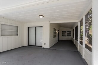 Building Photo - 1054 Mohegan Rd