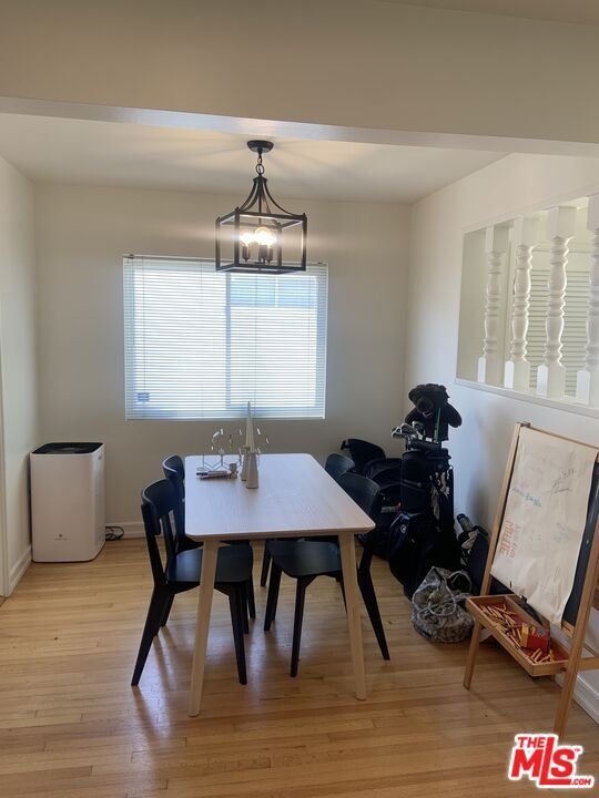 Foto del edificio - 7210 Alverstone Ave