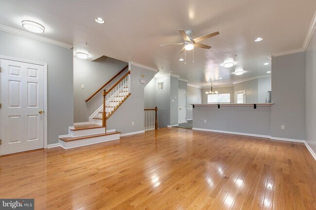 Building Photo - 6132 White Marble Ct