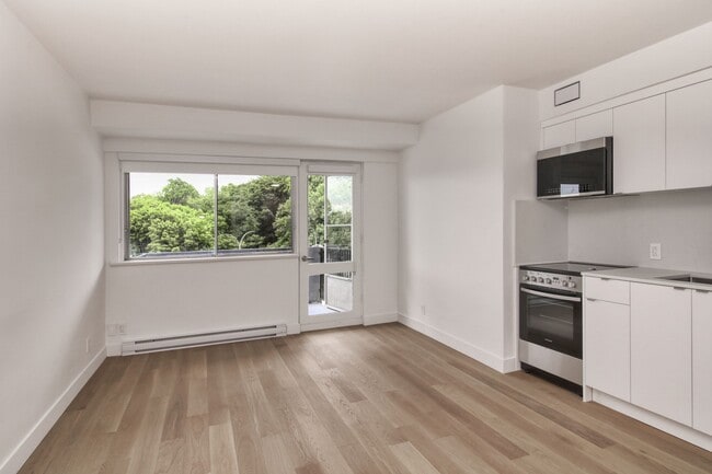 Photo du bâtiment - 1 de la Côte-Sainte-Catherine