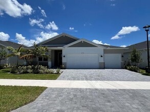 Building Photo - 6305 Cloverdale Ave