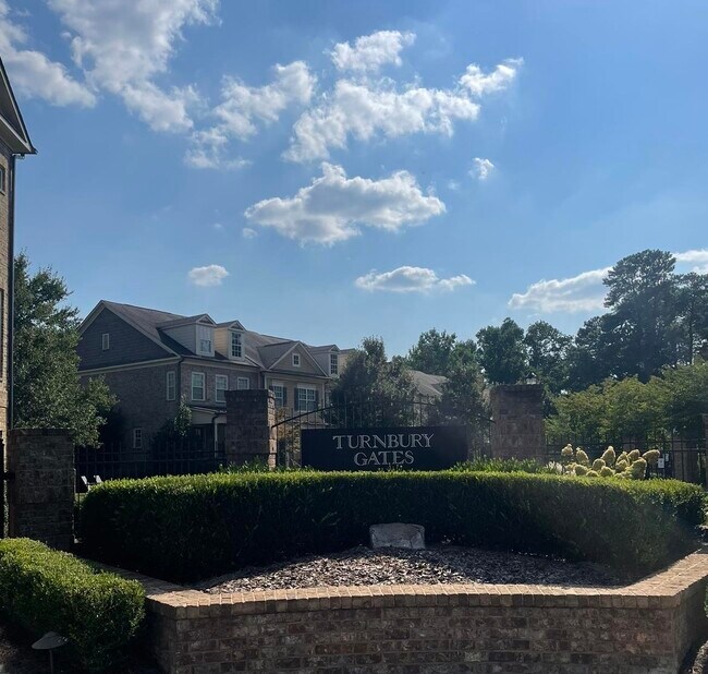 Foto del edificio - 2475 Gatebury Cir