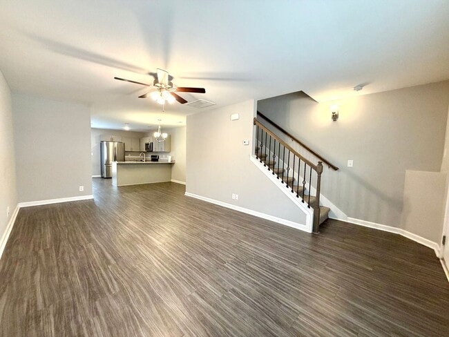 Building Photo - 235 Woodland Vly Ln