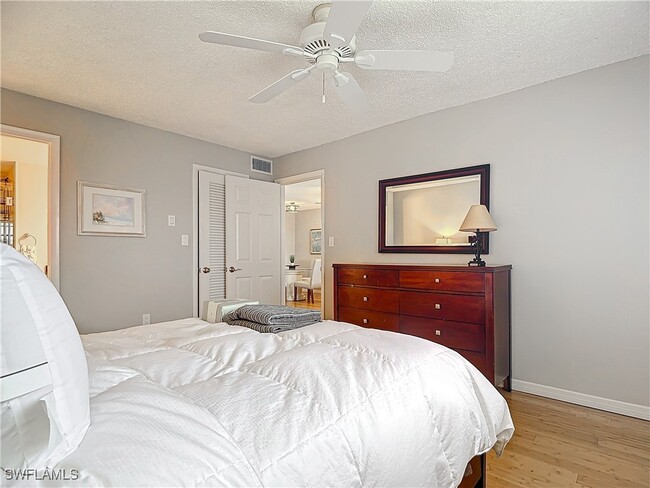 Foto del edificio - 175 Turtle Lake Ct