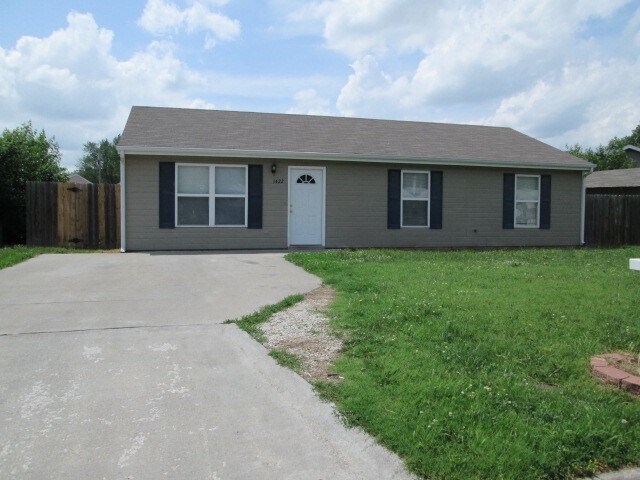Primary Photo - A cute single family home