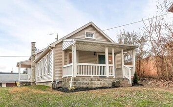 Building Photo - 129 S Front St