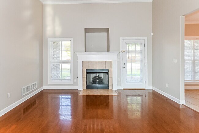 Foto del edificio - 3400 Valley Crest Dr