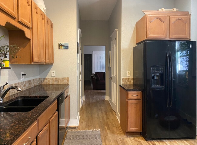 Building Photo - 1404 Knox Ct