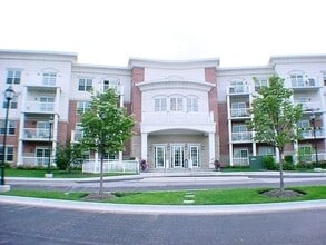 Building Photo - 601 W Rand Rd