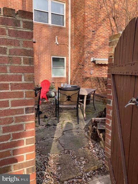 Foto principal - 8127 Larkin Ln