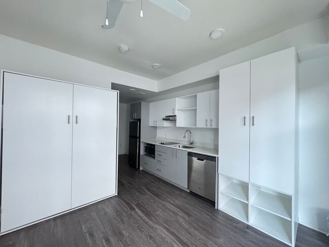 Interior Photo - Derby Slabtown