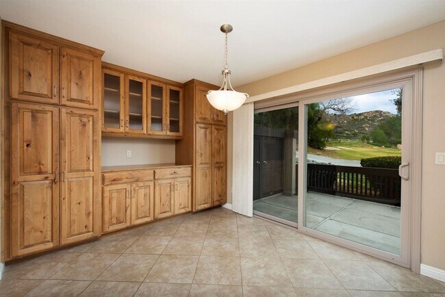 Building Photo - 3 bed 3 ba in SDCE Ramona