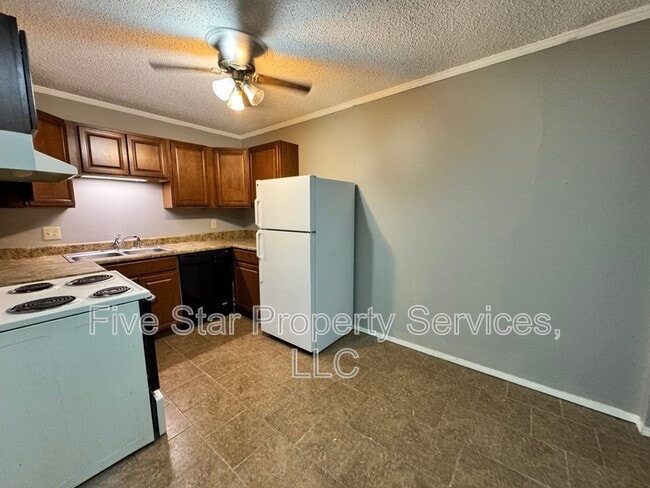 Foto del edificio - 2080 W Washington St