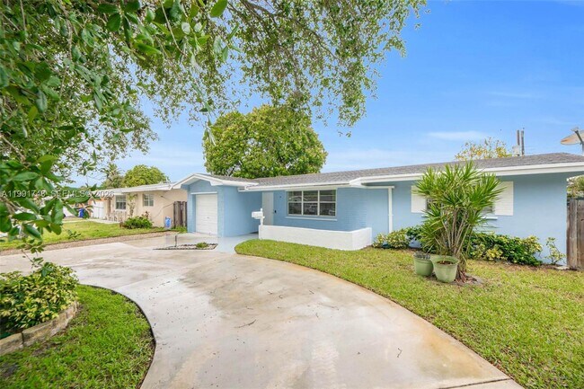 Foto del edificio - 7811 NW 10th St