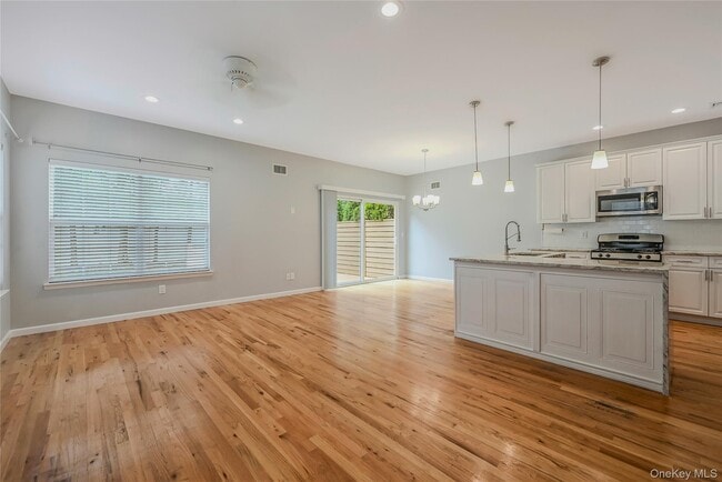 Building Photo - 23 Terrace Ln