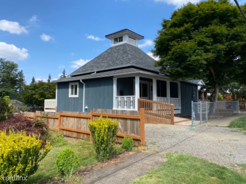 Primary Photo - 2 br, 2 bath House - 507 Mt. Hood St.