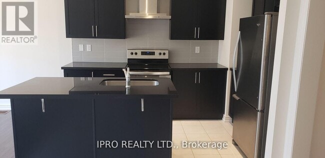 Building Photo - 52 Adventura Rd