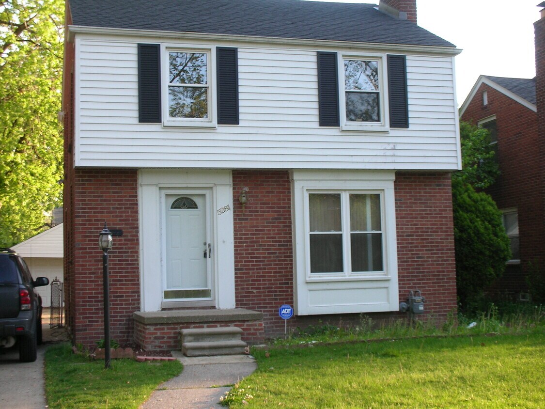 Foto del edificio - 5281 Hillcrest Street