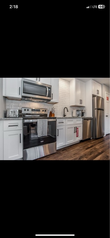 Building Photo - 130 S Estes Dr