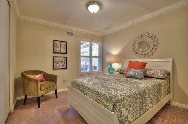 Foto del edificio - 560 Seahorse Ln