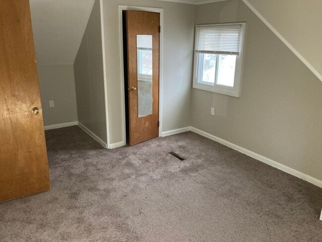 Building Photo - 3 Bedroom Cape Cod East Syracuse