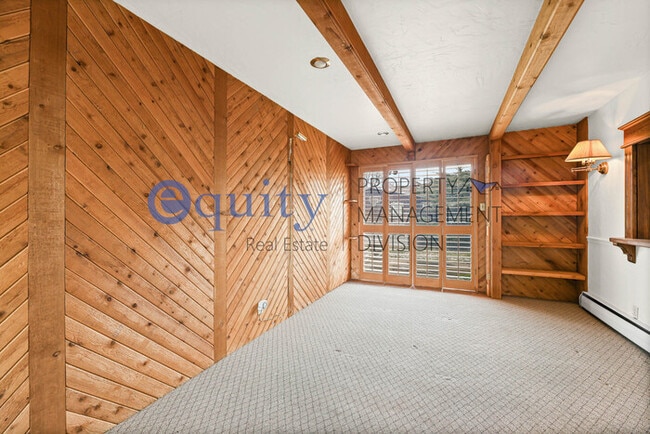 Photo - 1941 E Woodside Dr House