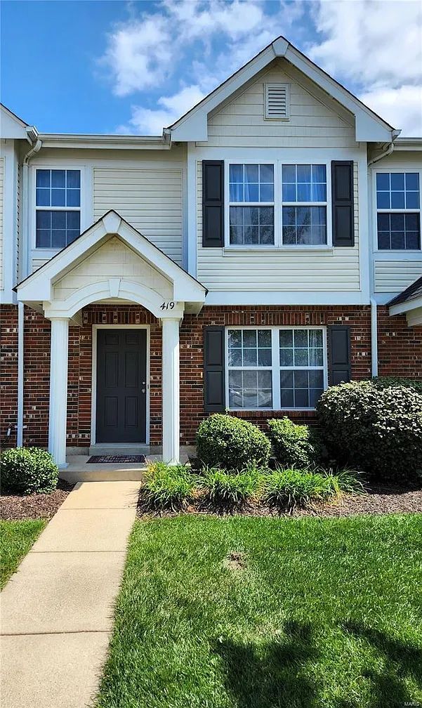 Building Photo - 419 Wild Oak Dr