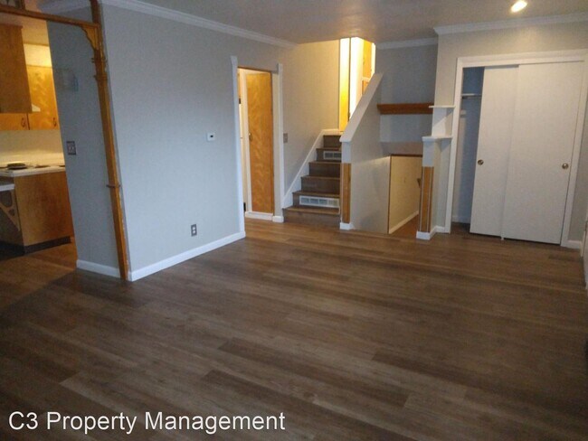 Building Photo - 4 br, 2 bath House - 1001 Hillcrest Dr