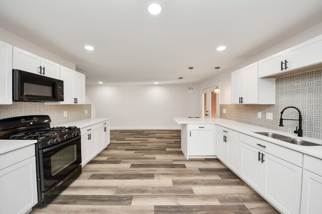 Building Photo - 7826 Maverick Trace Ln