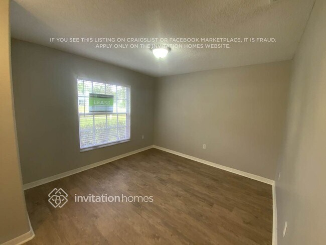 Foto del edificio - 4240 Climbing Aster Ct