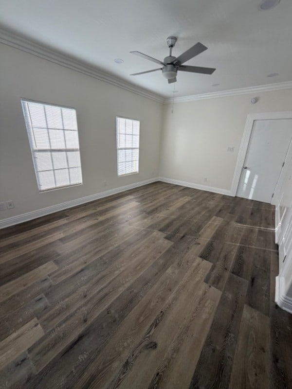 Foto del edificio - 334 Heliotrope Dr