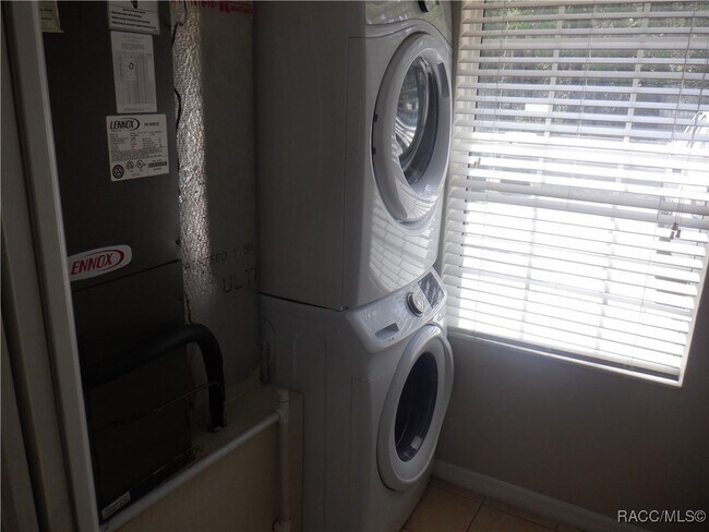 Foto del edificio - 2002 Silverwood St