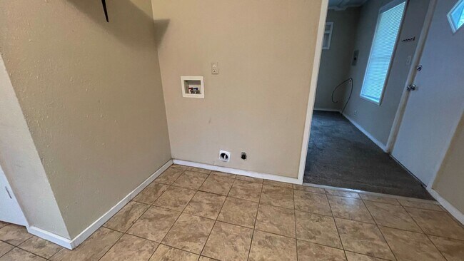 Foto del edificio - comfort and convenience -2 Bedroom 2 Bath ...