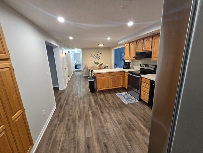 Foto del edificio - 306 Manitou Beach Rd