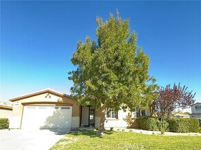 Building Photo - 1233 Wellington Dr