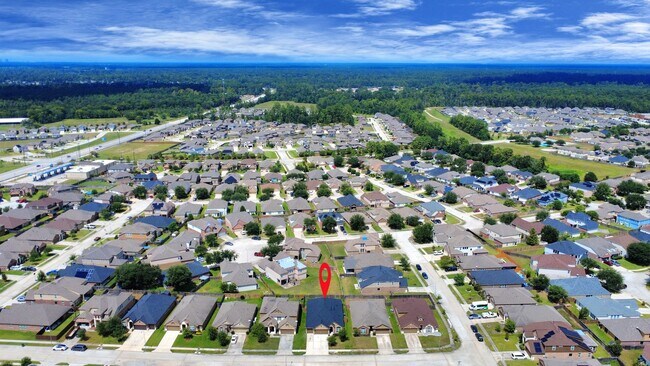 Foto del edificio - 6431 Westward Wood Way